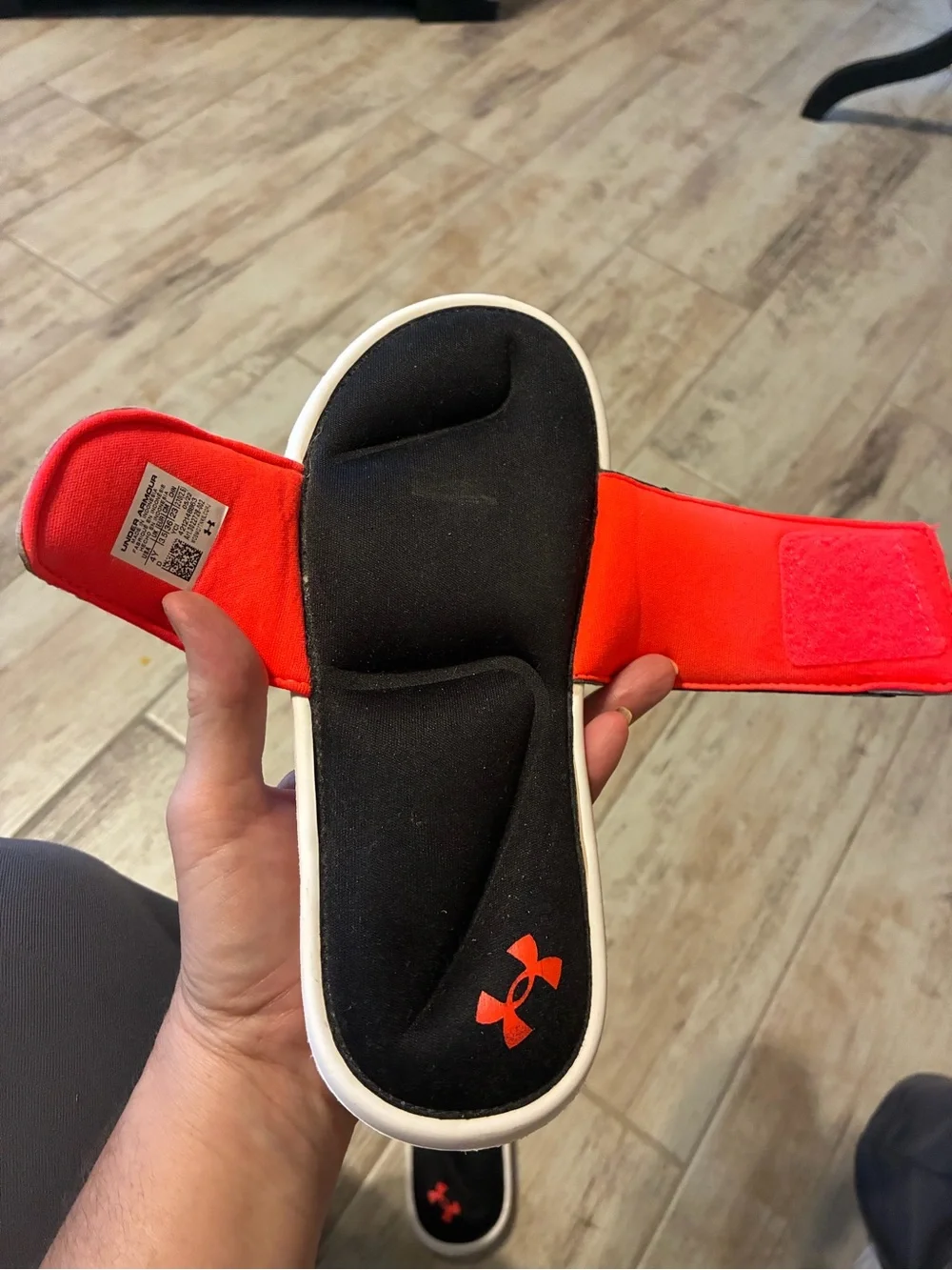 Under Armour UA Size 4 Youth Slides Ignite 3022728-002